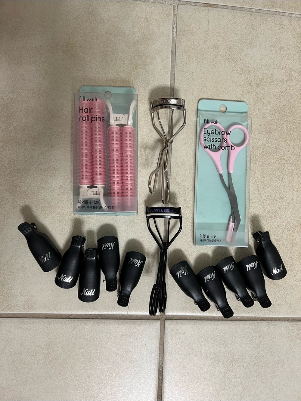 Pink Hair Rollers + Eyebrow Scissors & Eyelash Curlers Beauty Set